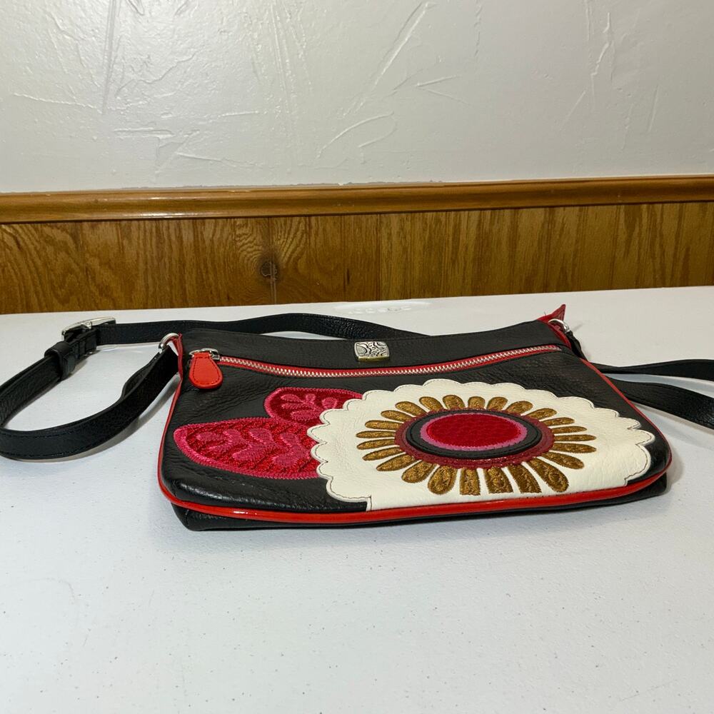 Brighton Gilly Flower Appliquéd Leather Shoulder Crossbody Purse Adjustable - Picture 5 of 7